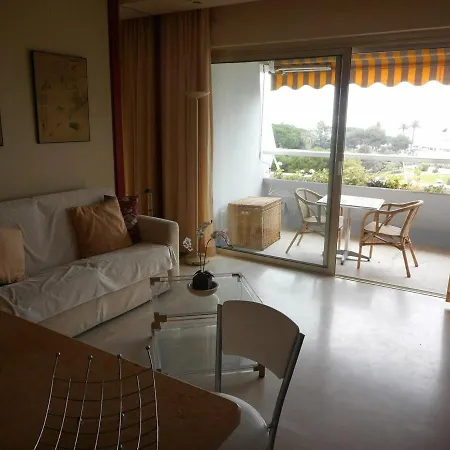 Climatise Avec Garage A Loubet - Fr-1-252a-35 דירה וילנב-לובה