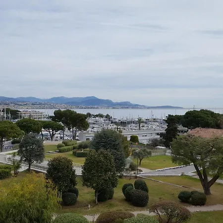 Climatise Avec Garage A Loubet - Fr-1-252a-35